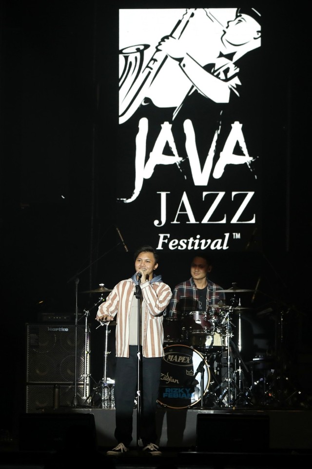 Penampilan Rizky Febian pada Java Jazz Festival 2020 di JI Expo Kemayoran, Jakarta, Jumat (28/2).  Foto: Nugroho Sejati/kumparan
