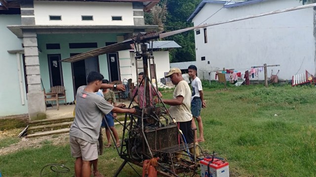 Viral, Tukang Las di Bone Buat Helikopter dari Rongsokan Besi Tua.  Foto: Dok. Istimewa