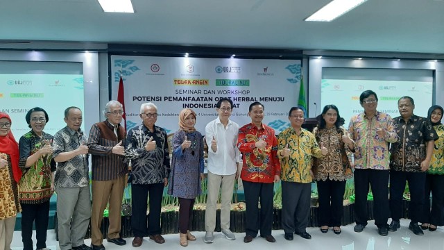 Seminar Herbal Sido Muncul di Fakultas Kedokteran Universitas Swadaya Gunung Jati (Unswagati), Cirebon. Foto: Azalia Amadea/Kumparan