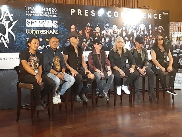 Band Rock Scorpions saat menghadiri konferensi pers JogjaROCKarta di Hotel Tentrem, Sabtu (29/2/2020). Foto: Len.