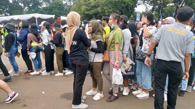 Suasana antrean konser NCT Dream di Jakarta.