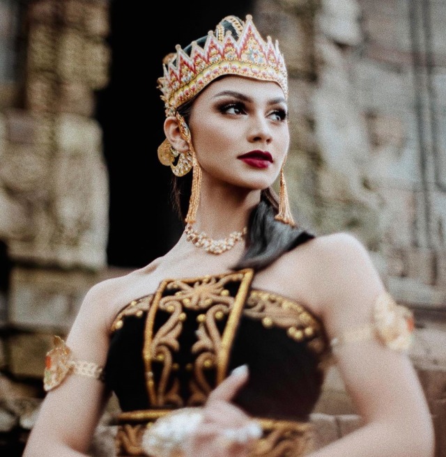 Jihane Almira, aktris sekaligus model finalis Puteri Indonesia 2020. Foto: instagram.com/jihanealmira