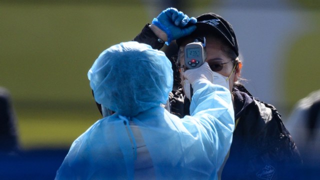 Foto: Melihat Alat Pengukur Suhu di Indonesia dan Negara Lain (40820)