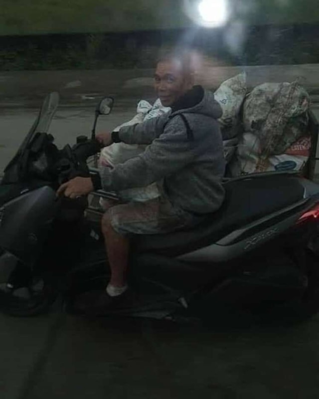 Yamaha Xmax Rp 60 Juta Dibuat untuk Angkut Rongsokan (5210)