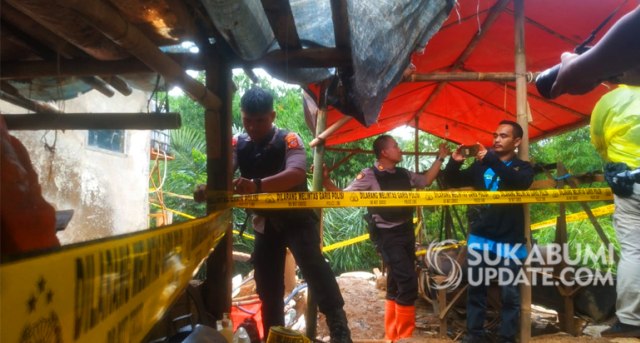 Tim gabungan TNI-Polri di Kabupaten Sukabumi kembali melakukan operasi penertiban tambang ilegal. Rabu (4/3/2020) di wilayah Kecamatan Simpenan, Kabupaten Sukabumi. | Sumber Foto:Nandi