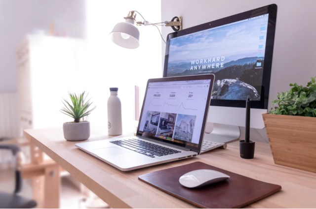 Ilustrasi website | Photo from Unsplash/ Domenico Loia