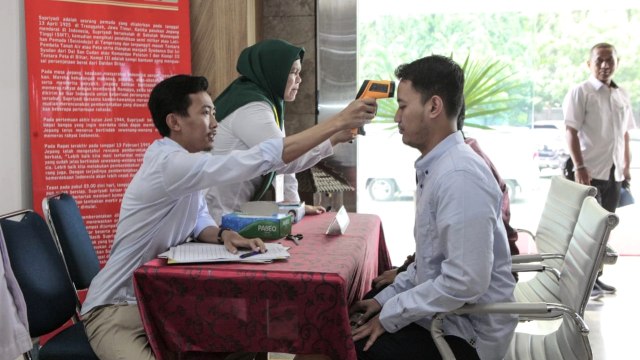 Kemensos periksa pegawai untuk cegah corona