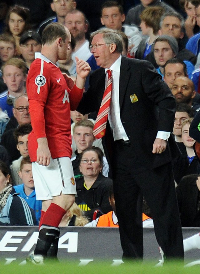 Wayne Rooney dan Sir Alex Ferguson. Foto: CARL DE SOUZA / AFP