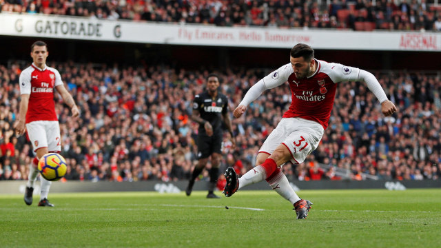 Sead Kolasinac cetak gol pertama Arsenal. Foto: Reuters/Paul Childs