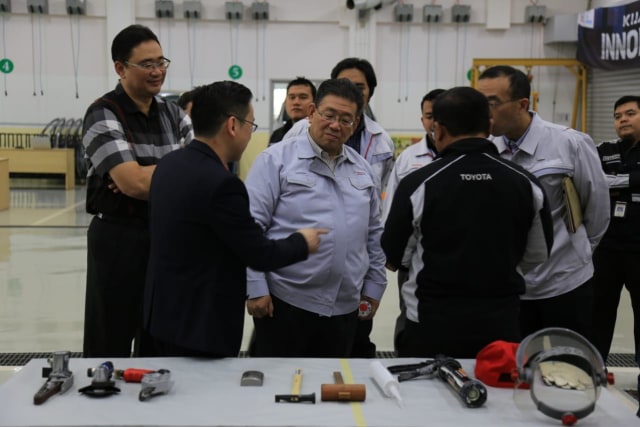 Otomotif, Toyota, Hybrid, Listrik, TAM, Proius