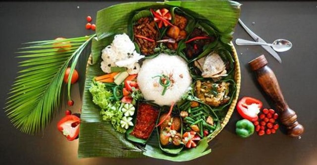 Paket Nasi Bancakan, terdiri dari menu pilihan. Foto: Jambikita.id
