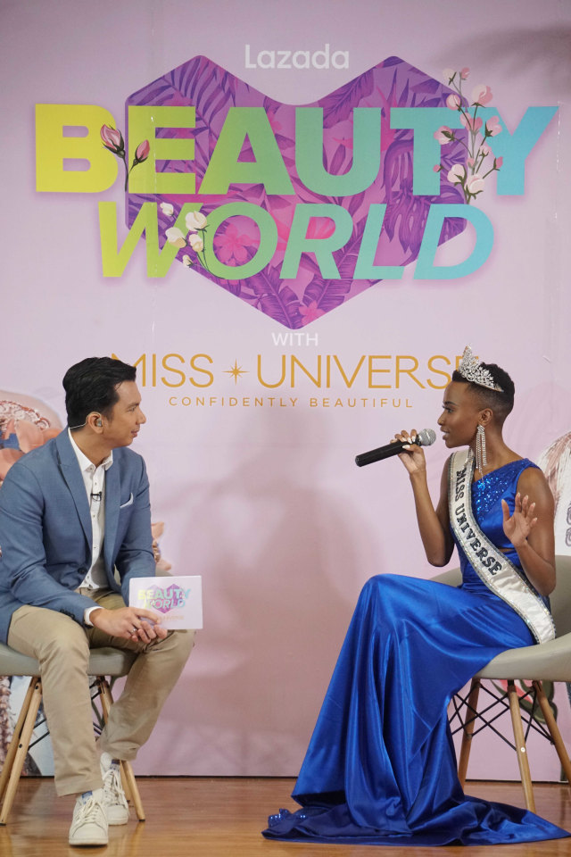 Zozibini Tunzi, Miss Universe 2019 di acara Beauty world di Kantor Lazada Indonesia, Jakarta. Foto: Irfan Adi Saputra/kumparan