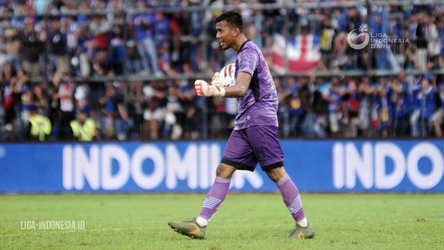 Teja Paku Alam tampil apik saat Persib melawan Arema FC. Foto: dok. Liga Indonesia