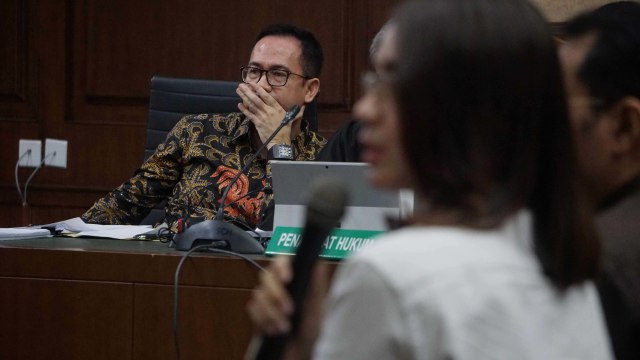 Korupsi Proyek Alkes dan Cuci Uang, Wawan Dituntut 6 Tahun Penjara (579746)