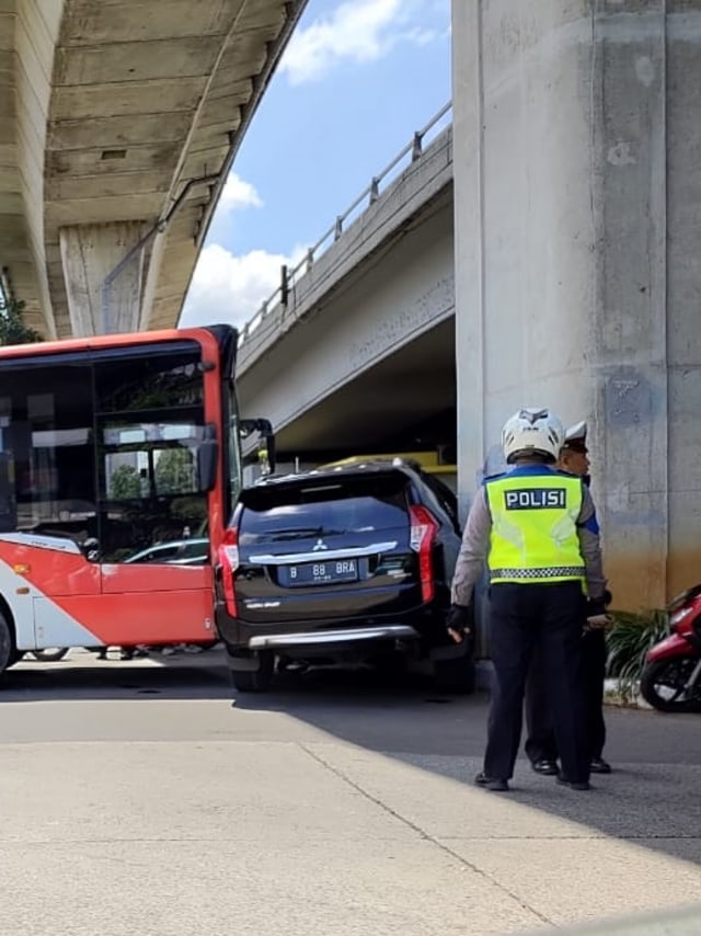 Sopir TransJakarta yang Tabrak Mobil Istri Irjen Boy Rafli Jadi Tersangka (149311)
