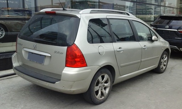 10 Pilihan Mobil Eropa Bekas di Bawah Rp 100 Juta, Berminat? (15810)