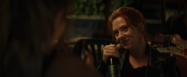 Scarlet Johansson di film Black Widow (sumber: Youtube)