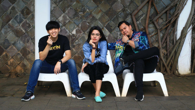 Foto: Chandra Liow, Tommy Limmm, dan Susan Sameh Cerita Keseruan Film Bucin (36767)