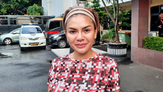 Anak Minta Nikita Mirzani Tidak Usah Menikah Lagi (24651)