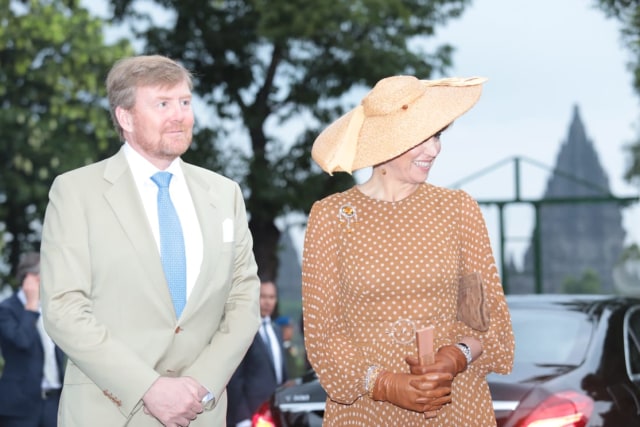 Raja Belanda, Willem Alexander dan Ratu Maxima saat berkunjung ke Candi Prambanan, Rabu (11/3/2020) sore. Foto: erl.