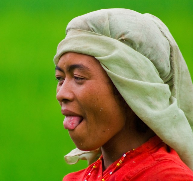 Unik Banget, Ini 5 Cara Mengucap Salam Paling AntiMainstream di Dunia