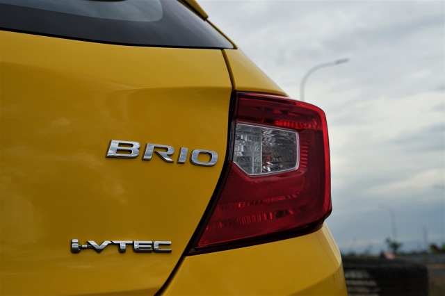 modifikasi mobil honda brio 2020 Honda Brio Racing Look ala JDM Referensi Dongkrak Tampang 