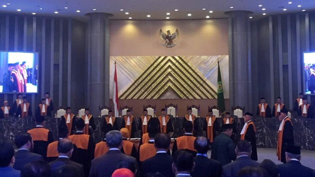 Pelantikan 5 Hakim Agung dan 3 Hakim Ad Hoc di Mahkamah Agung, Jakarta, Kamis (12/3). Foto: Lutfan Darmawan/kumparan