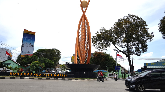 Salah satu tugu yang menjadi ikon Kota Palu. Foto: Dok. PaluPoso