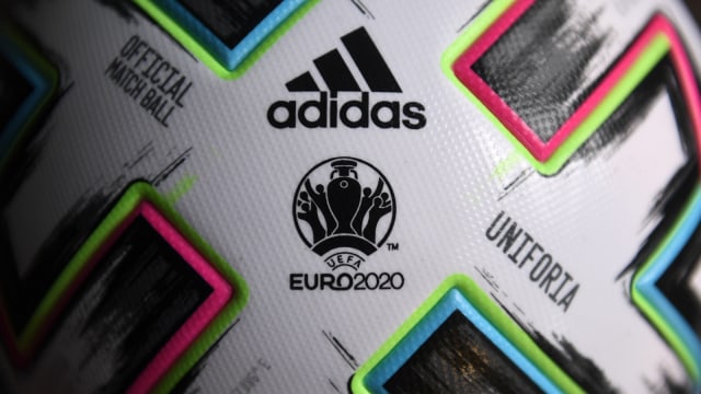 Bola resmi Euro 2020, Adidas Uniforia. Foto: AFP/Christof Stache