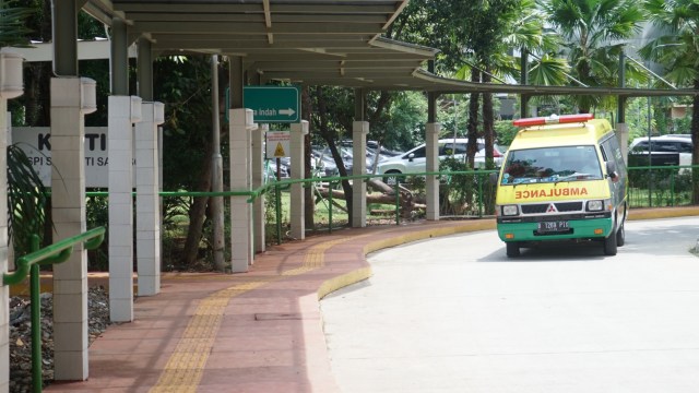 Viral Ambulans Diadang saat Bawa Pasien di Garut, Ini Ancaman Sanksinya (122301)