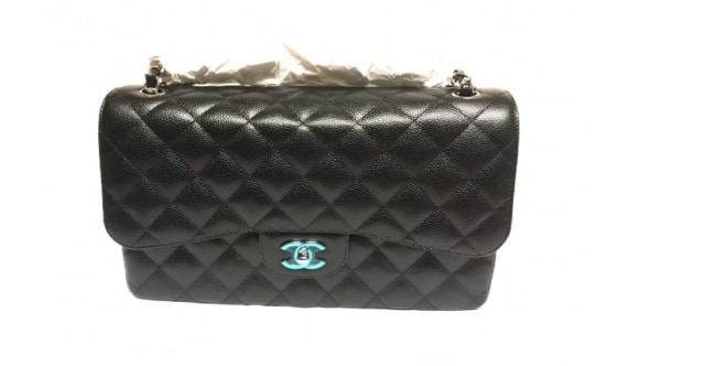 KPK Lelang Tas Chanel, Balenciaga, dan Jam Rolex Milik Eks Bupati Talaud (110884)