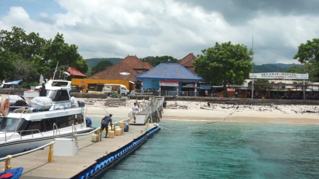 Suasana yang sepi di Nusa Penida, salah-satu obyek wisata yang terdanpak virus Corona - IST