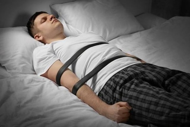 Mengetahui Fenomena Sleep Paralysis Secara Medis (1992)