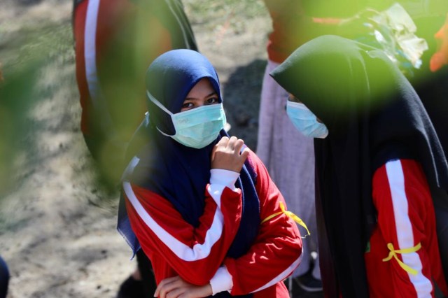 Foto: Gotong Royong Bersihkan Sampah di Pantai Ulee Lheue, Banda Aceh (490)