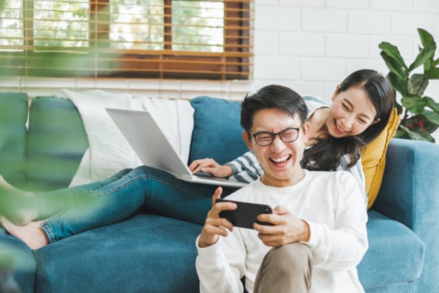 Hal yang harus diperhatikan saat work from home bersama pasangan. Foto: Shutterstock