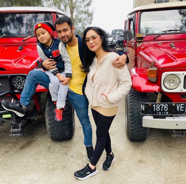 Raffi Ahmad, Nagita Slavina dan Rafatar. (Foto: Instagram/@raffinagita1717)