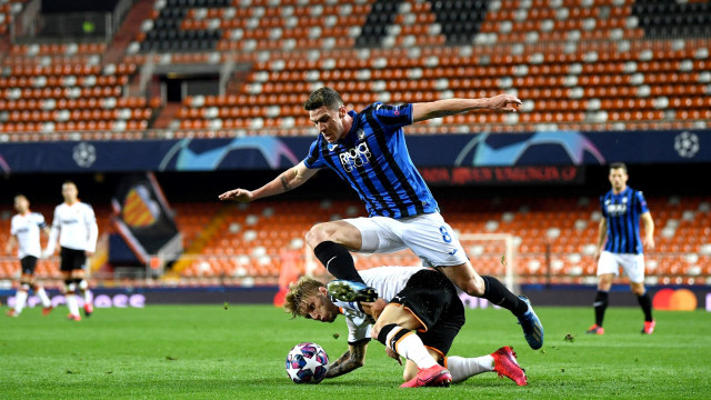 Laga Valencia vs Atalanta. Foto: UEFA Pool/Handout via REUTERS
