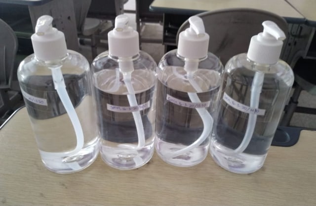 Sekolah Libur, Guru di Surabaya Bikin Disinfektan dan Hand