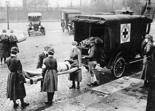 1918FluVictimsStLouis.jpg