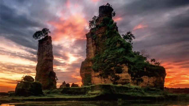 Cerita Gambar Pemandangan Brown Canyon Sisa Endapan Sungai Purba di Semarang dan 