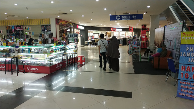 Penampakan Mall di Batam Sepi Pengunjung (415286)