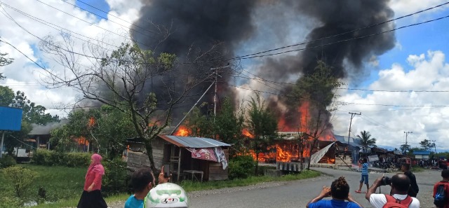 Kebakaran 16 kios di Dekai, Kabupaten Yahukimo. (Dok: Polda Papua)