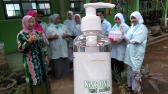 Hand Sanitizer, Produk Inovasi Siswa SMK di Pasuruan ini Diserbu Pembeli