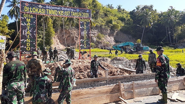Kodim 1303/Bolmong menggelar kegiatan TNI Manunggal Membangun Desa (TMMD) 107 di Kabupaten Bolaang Mongondow Selatan (foto: istimewa)