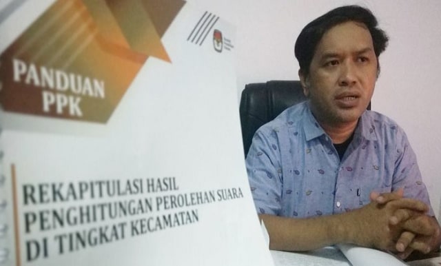 Komisioner KPU Kota Makassar, Gunawan Mashar (Int).