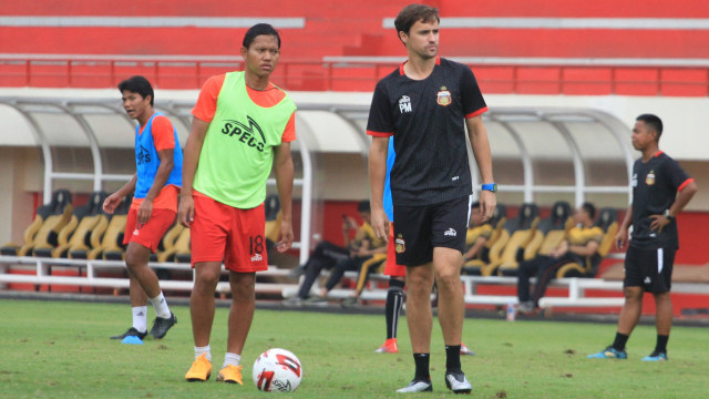 Paul Munster (kanan), pelatih Bhayangkara FC