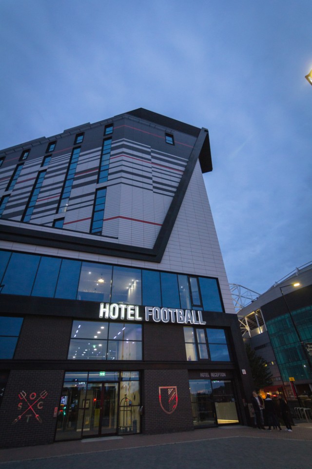 The Hotel Football Foto: Shutte Stock 