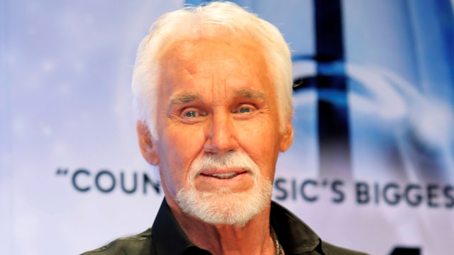 Penyanyi Country Legendaris Kenny Rogers Meninggal Dunia Di Usia 81 Tahun Kumparan Com