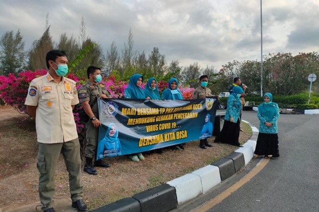 Ibu PKK Banda Aceh sosialisasi pencegahan Virus Corona. Dok. Humas Banda Aceh