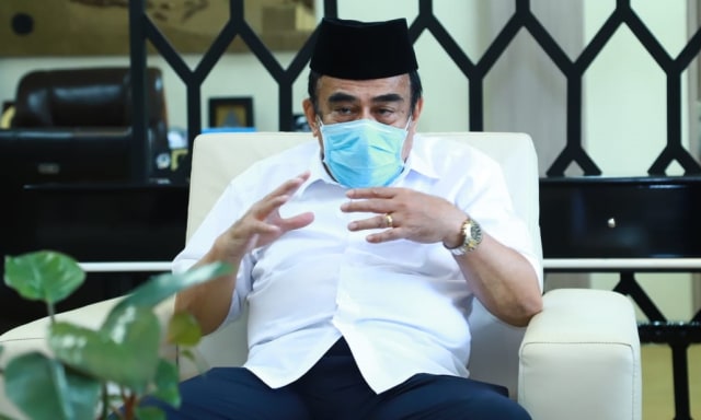 Menag Fachrul Razi usai Serahkan Gedung Asrama Haji untuk Ruang Isolasi Pasien COVID-19. Foto: Dok. kemenag